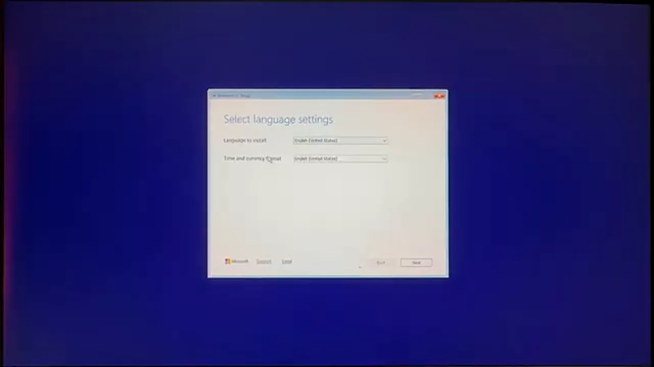 Install Windows 11 26H2 Install Windows 11 26H2 - Windows Setup language and format settings