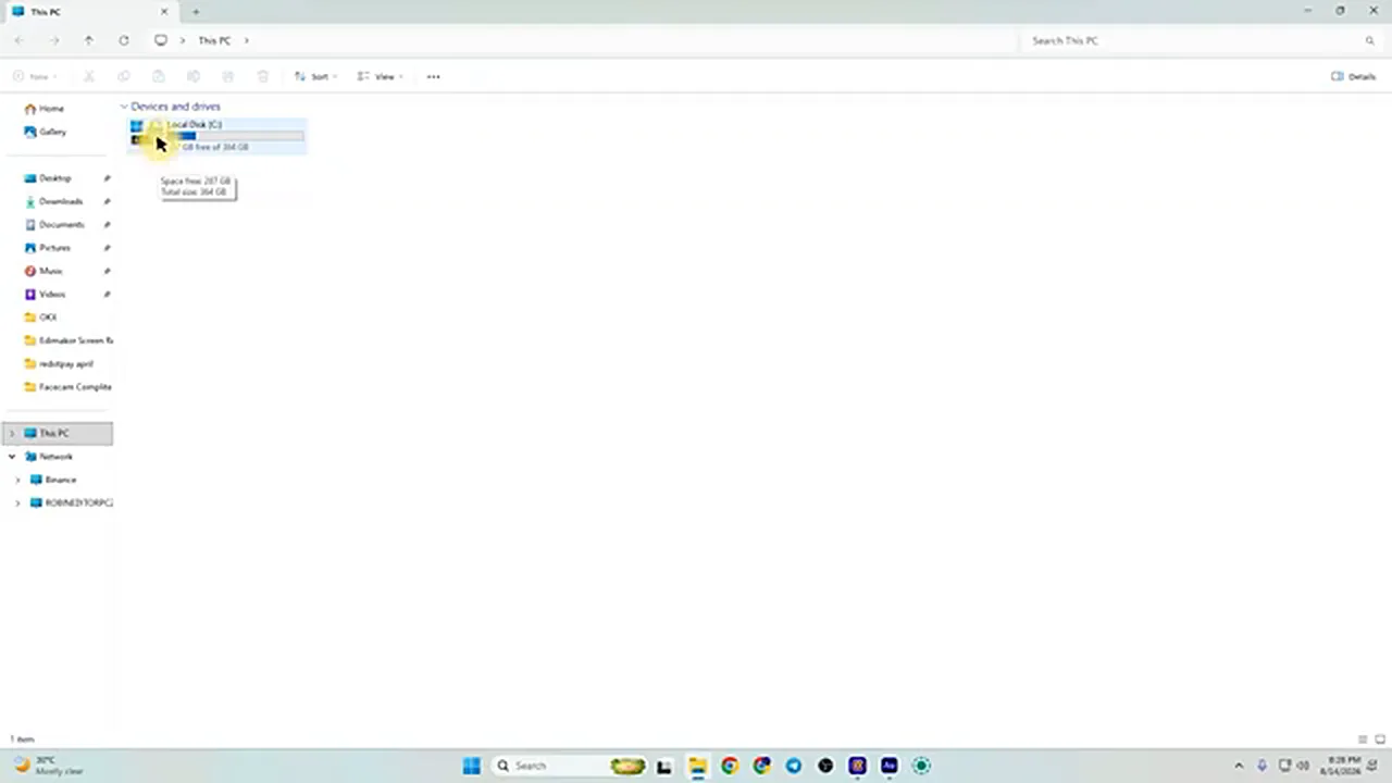 padlock icon Windows padlock icon Windows - the This PC view with all drives listed